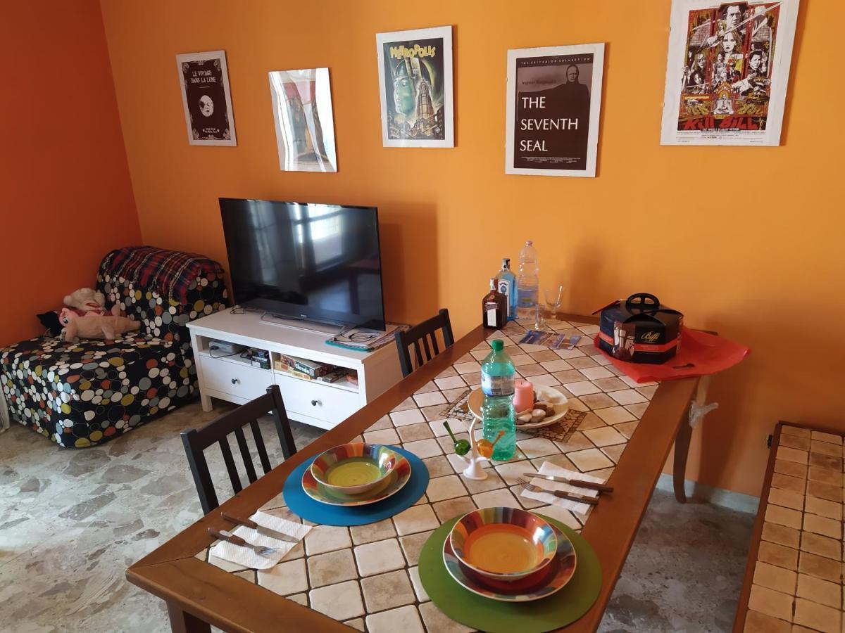 Vesuvio Corner - Spacious And Colorful Apartment In San Giorgio, Very Close To Napoli, Ideal For Families And Groups, Close To Pompeii, Sorrento... Сан-Джорджо-а-Кремано Экстерьер фото